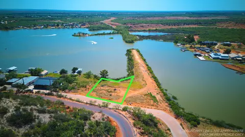 2265 Hillside Dr, San Angelo, TX 76904