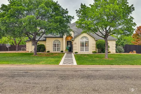 1282 Gleneagles Dr, San Angelo, TX 76904