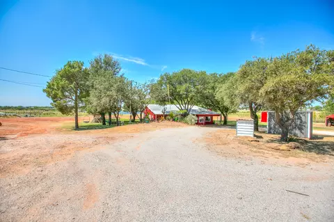 836 Lake Dam Rd, Blackwell, TX 79506