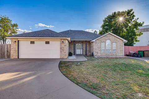 4317 Green Meadow Dr, San Angelo, TX 76904
