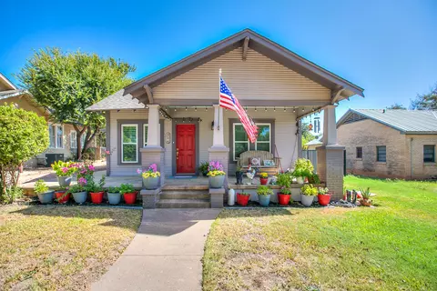 304 N 8th St, Ballinger, TX 76821