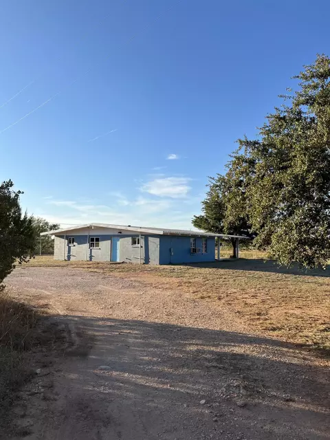 126 Thompson Rd, Blackwell, TX 79506