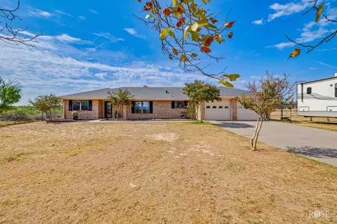 153 Edinburgh Rd, San Angelo, TX 76901