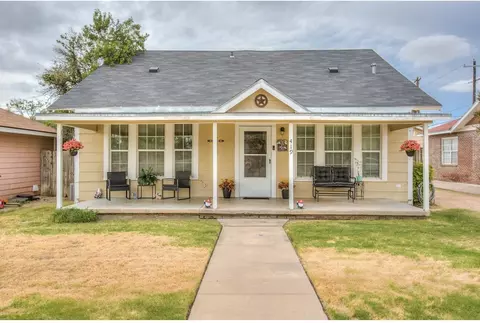 419 N Adams St, San Angelo, TX 76901