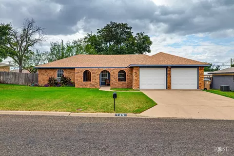 145 Dellwood Dr, San Angelo, TX 76903