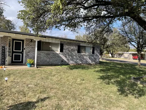 3802 Robin Hood Trl, San Angelo, TX 76901