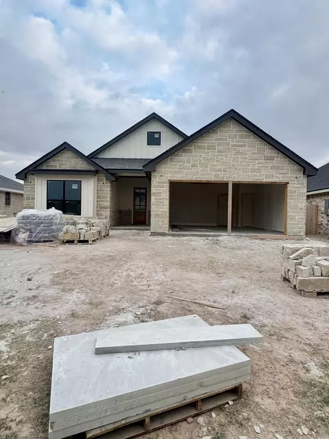 3144 Maplewood Dr, San Angelo, TX 76904