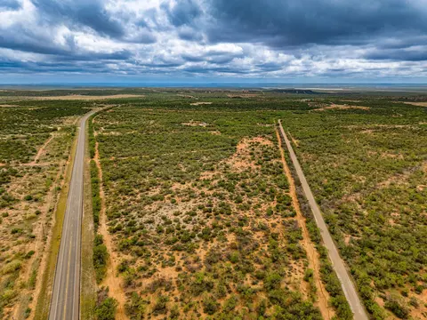 375 Exxon Rd, Robert Lee, TX 76945 photo 5