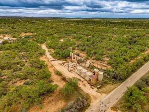 375 Exxon Rd, Robert Lee, TX 76945 photo 33