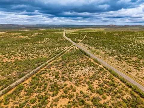 375 Exxon Rd, Robert Lee, TX 76945 photo 9