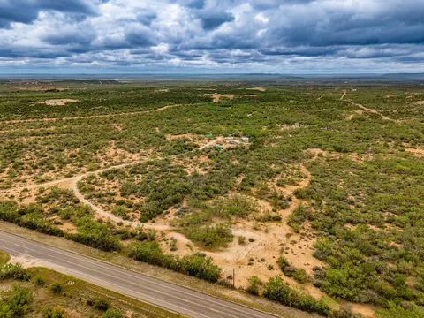 375 Exxon Rd, Robert Lee, TX 76945 photo 21