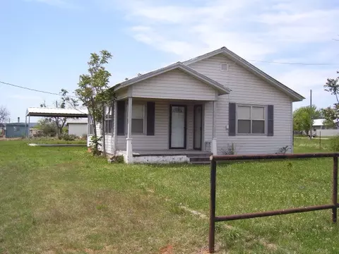 313 E 4th St, Robert Lee, TX 76945 photo 1