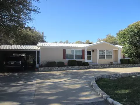 817 E 2nd St, Sonora, TX 76950 photo 1