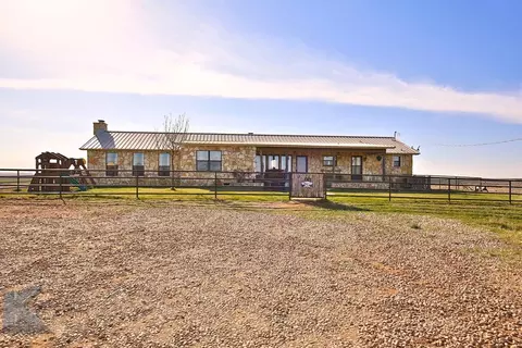 231 Juniper Rd, Bronte, TX 76933 photo 1