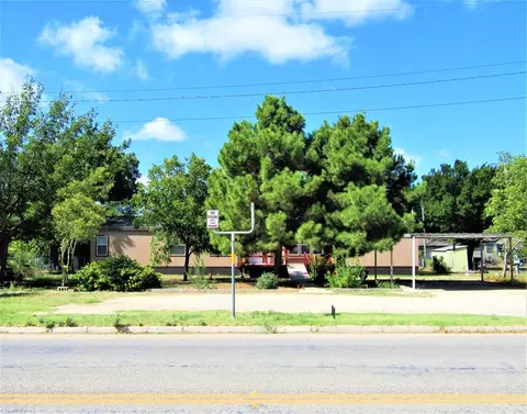 1008 S Crockett Ave, Sonora, TX 76950