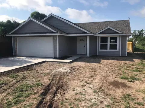713 E 17th St, San Angelo, TX 76903 photo 1