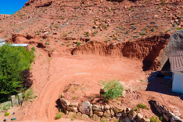 2324 N Cascade Canyon Dr Unit 24  