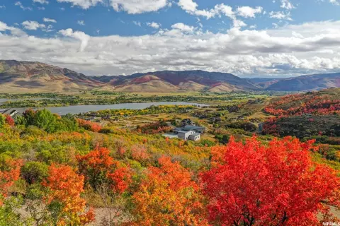 5941 E Snowbasin Rd #1N, Huntsville, UT 84317