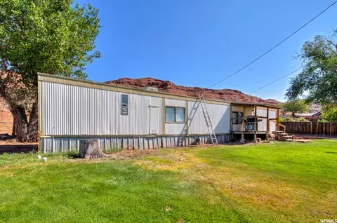 195 E 200 N, Moab, UT 84532 photo 18