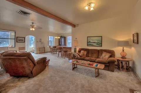 195 E 200 N, Moab, UT 84532 photo 25