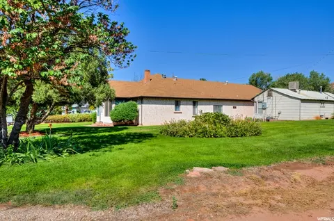 195 E 200 N, Moab, UT 84532 photo 13
