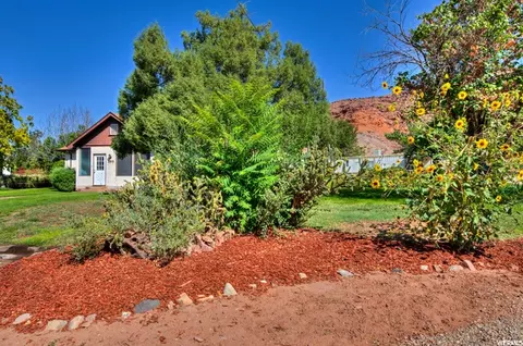 195 E 200 N, Moab, UT 84532 photo 12