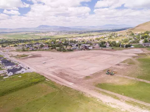 1124 E 200 N #38, Hyde Park, UT 84318