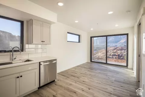 Living - 1185 S Murphy Ln #402B, Moab, UT 84532 photo 1 of 1
