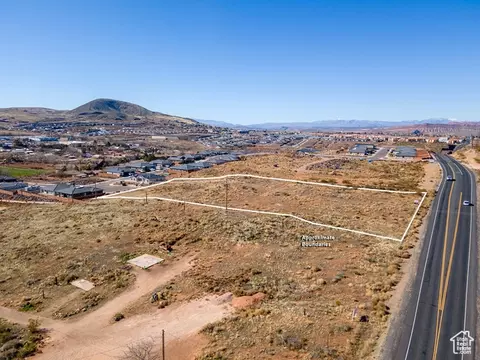 Undisclosed, Hurricane, UT 84737 photo 18