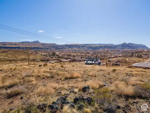 Undisclosed, Hurricane, UT 84737 photo 13