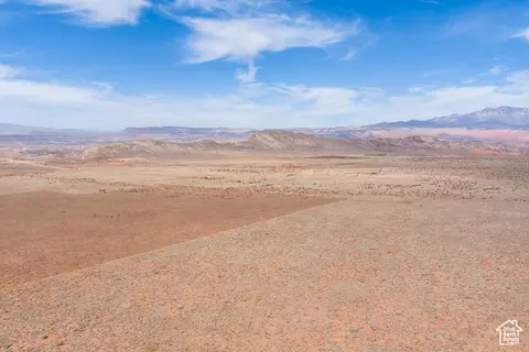 Undisclosed, Hurricane, UT 84737 photo 16