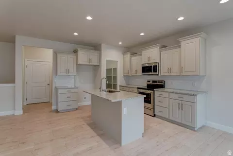 Kitchen - 1512 W 600 N #LUCAS, Mapleton, UT 84664 photo 1 of 2
