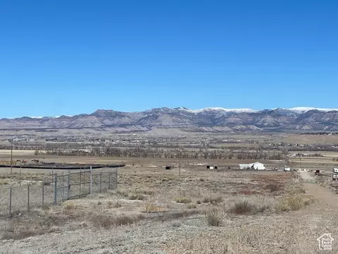 1300 W Ridge Rd #2, Wellington, UT 84542