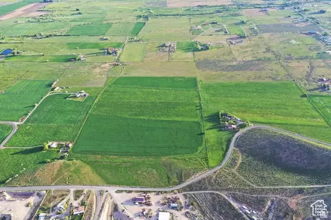 3 N Gravel Pit Rd E, Mount Pleasant, UT 84647 photo 3