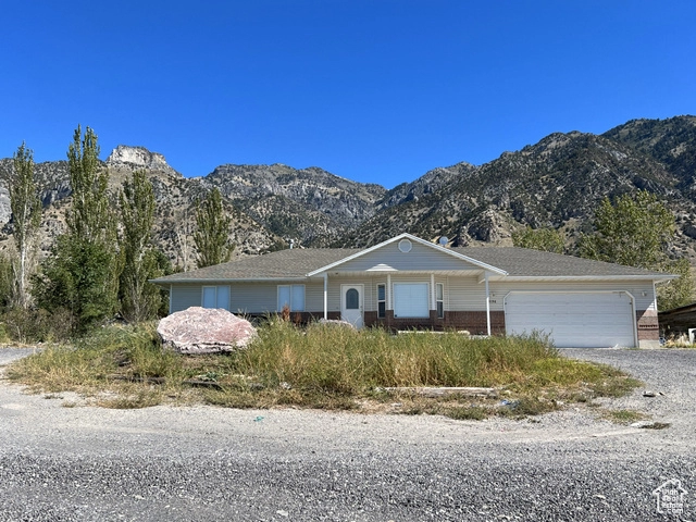 5196 N Hwy 38  