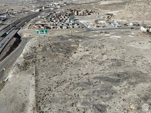 150 N Aria Blvd E, Wendover, UT 84083 photo 5