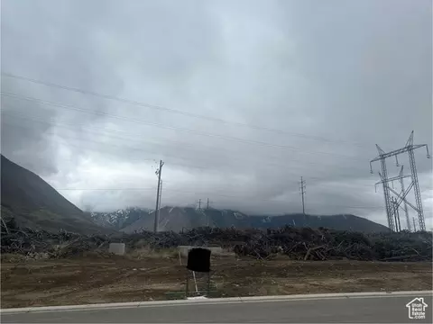301 E Mapleton Estates Dr S #88, Mapleton, UT 84664 photo 5