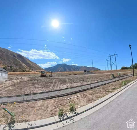 301 E Mapleton Estates Dr S #88, Mapleton, UT 84664 photo 2