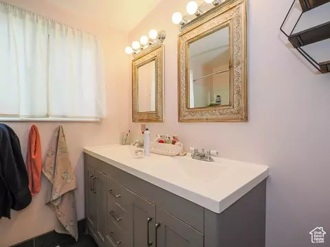 Bath - 2015 W 4225 S, Roy, UT 84067 photo 1 of 3