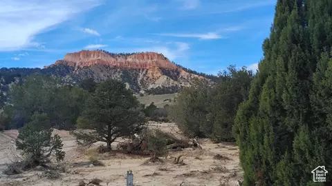 Undisclosed, Tropic, UT 84776 photo 6