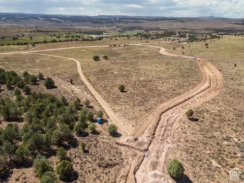 1871 Eagle Ridge Cir, Hatch, UT 84735 photo 13