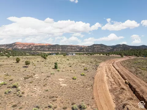 1871 Eagle Ridge Cir, Hatch, UT 84735 photo 14
