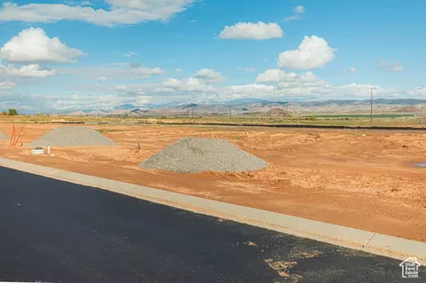 Undisclosed, Sigurd, UT 84657 photo 9