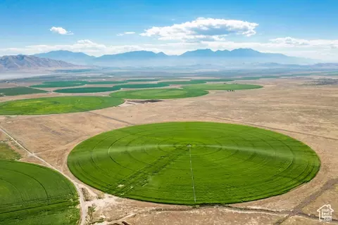 13600 W Chimney Rock Pass S, Genola, UT 84655