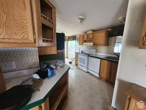 Kitchen - 1663 E Airport Rd, Manila, UT 84046 photo 1 of 2