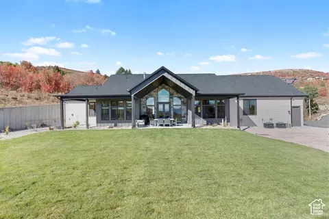 984 S Crossed Arrows Cir, Garden City, UT 84028