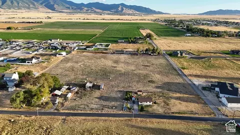 379 W Church Rd N, Erda, UT 84074