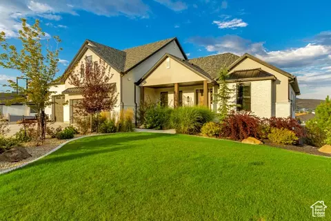 9578 N Belle St, Eagle Mountain, UT 84005