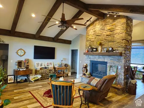 Living - 470 N 50 E, Bloomington, ID 83223 photo 1 of 5