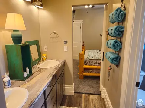 Bath - 470 N 50 E, Bloomington, ID 83223 photo 9 of 13